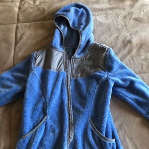 Girls Northface Fuzzy Jacket